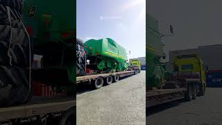 Combine John Deere 9770 #farmingtech #harvestingseason #agriculturalmachinery