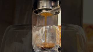 Bottomless Portafilters make #espresso mornings so much more fun #normcore #breville  #wdt