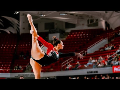 Caroline Volk's Incredible Gymnastics Skills: Stunning Balance Beam Routine