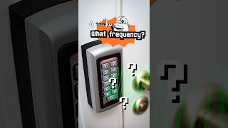 How to detect the frequency of an RFID reader❓Install the Detector app on Flipper Zero to find out!