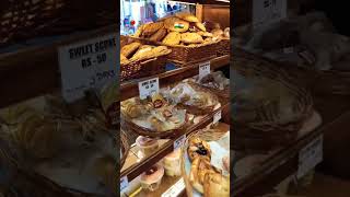 Food at Glenary's Darjeeling #travel #travelvlog #darjeeling #glenarys  #shortsfeed #ytshorts