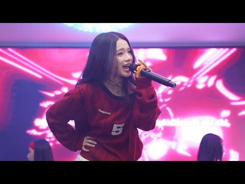 241024 Linh Ka @ Đại học Greenwich Việt Nam