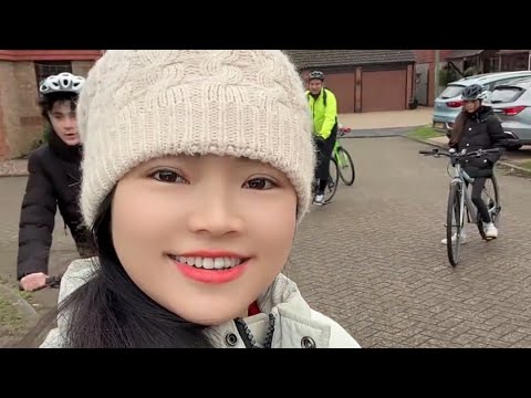 老外真的喜欢中餐吗？我家孩子老公今天有点名要吃宫保鸡丁 周三（1月15号）早上6点记得不要错过呦#跨国婚姻 #海外生活 #依蔻庭