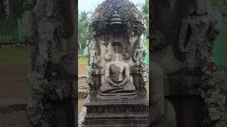 மழையில் தவம் இருக்கும் தலை இல்லாத சமணர் சிற்பம் || அன்னவாசல் #shorts