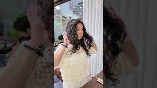 白髮困擾區塔認為髮質是有限的彈性越好捲紋越持久如果一定有染髮需求為了在有限髮質中燙染共存建議以深色為主因為越淺的顏色藥水越強對頭髮傷害越大