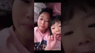 女儿的一句妈妈，我没有爸爸，我听到真的很难过，也不知道怎么回答，善意的谎言，我只能说爸爸去打工了有空会回来看你们姐妹俩，没能给你们一个完整的家，是愧疚，是亏欠，是一辈子弥补不了的遗憾，希望你们姐