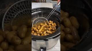 3-Ingredient Boiled Peanuts