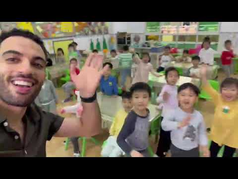Music FUN dance for KINDERGARTEN students Five little monkeys jumping on the bed