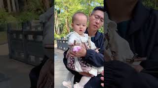 小蓓蓓第一次变魔术 需要爸爸的配合☺️亲子时光 超有爱 变魔术的小孩 我的女孩👧 亲子陪伴记录