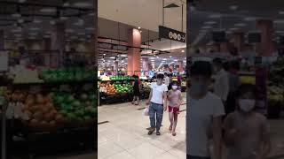 短片｜河內龍編郡的永旺超市滿滿人潮，竟然有全球知名品牌服飾即將進駐⋯？ #越南 #越南房地產 #越南買房 #uniqlo  #河內