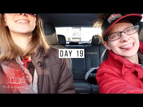 Day 19 - Vlogmas 2017 | First Time Using The G7X! | Danica & Victoria