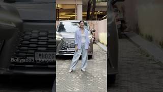 BEAUTIFUL #aliabhatt clicked in the city #shorts #bollywood #actress