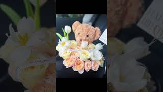 🤩 #florist #flowerarrangement #floraldesign #flowerbox #rosebox #diyflowers #diygiftideas