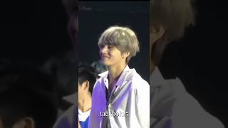The reaction of idols before Taehyung's beauty #taehyung #v #bts #idol