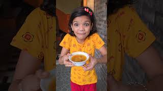 Kritika ne mummy ko ldli aur dosa khilaya 😂#Kritikachannel#Shorts#funnyvideo#funnyshorts