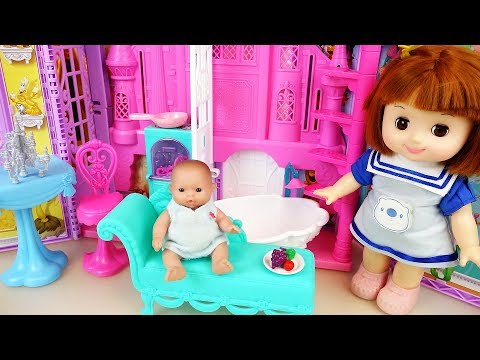 Baby Doli house castle and kitchen