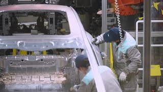 Trump plans to announce new tariffs on cars and auto parts
