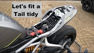 Lets fit a Tail Tidy to my Speed Triple 1200RS