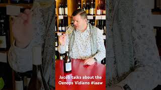 Jacob talks about the Oenops Vidiano from Crete. #winebar #winetime #vino