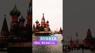 When your #mates #visit #russia  #kremlin #rainyday