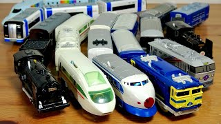中古でプラレールの詰め合わせ買ったら超大当たりでした！最高ですね☆ブルートレイン・ウエストひかり・カシオペア・ロマンスカー・ミュースカイ・N700系新幹線・C61蒸気機関車・SLびわこ号