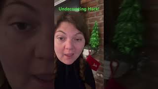 Undecorating hack! #momlife #lifehacks #bossmom #momblogger #stayathomemom #momlifehacks  #instamom