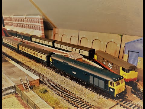 The Railway Hotel (Kit & Scene Building)