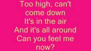 Toxic - Britney Spears (Lyrics)