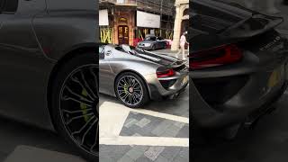 Skipping lanes in 918 🔥🔥🔥 #porsche #918 #hypercar #amazingcars #shorts