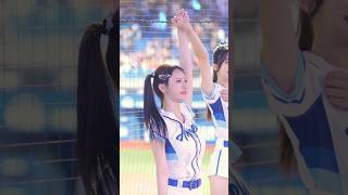北爛無極限😂慈妹再度成為李雅英的玩具笑爛😆​⁠@yyyoungggggg #李雅英 #이아영 #啦啦隊 #cheerleader