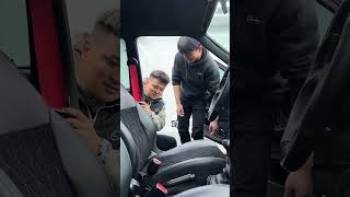 正经汽车改装：怎麽改造出洗浴风格的桑塔纳！#Shorts#汽车改装#八戒说车