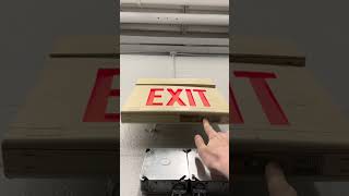 Testing a dual lite LX with EZ-PLUG option #exitsign #shorts