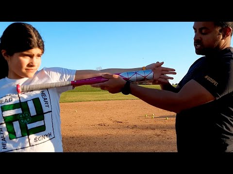 A GREAT beginners girls youth softball bat - The Easton Pink Sapphire