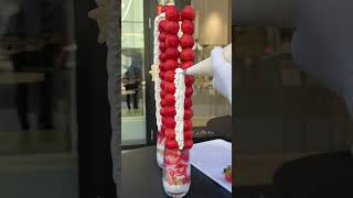 全長50センチ？めちゃうま巨大いちごパフェ🍓 大阪 本町にあるフルーツカフェ ひかりさんのいちごパフェがすごい！#大阪グルメ