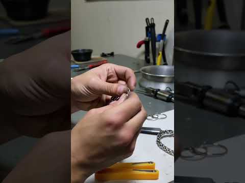 Easy technique for putting on a chain