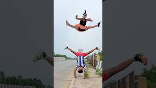Wow ye kaise kiya😳 #gymnast #acrobatics #action #stunt #viralshort #ytshorts #shorts #couplegoals