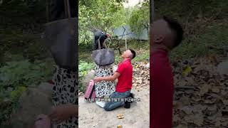 消防员哥哥因公牺牲，嫂子要打掉4个月的孩子，弟弟跪地阻拦嫂子！ #短剧 #翻转 #兄弟