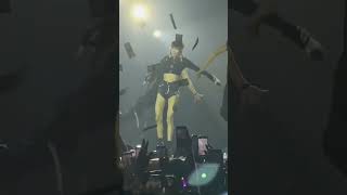 Someone Drop some Money infront of Lisa at Manila concert 🤑#lisa #bornpink #blackpink #lisamoney