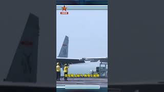 电磁弹射助力！今后#无人机 上舰有可能会常态化。（军情时间到）#航母 #福建舰 #四川舰 #文化中国行