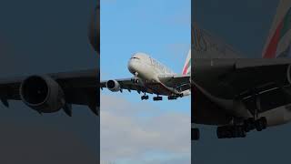#emiratesairlines #airbusa380 #planespotting #youtubeshorts #heathrowairport