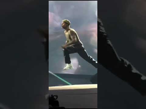 Hilarious !! Justin Bieber stomps to Baby Shark #foryou #baby #music