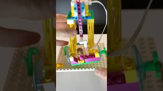 Building a Lego submarine for the Underwater Quest unit in Lego Spike Essential #lego #legospike