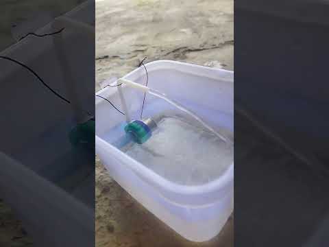🚿 Mini Water Pump Working Live! #DIYHack #MadeAtHome #WaterPump