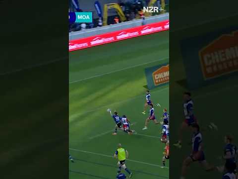 Fine! I'll do it myself! That's HUUUUUUUGE from Beauden Barrett 😎