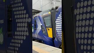 ScotRail 385025 & 385010 forming the 12:40 Edinburgh Waverley to North Berwick service #scotrail