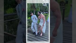 😂"When the Groom’s Friend Steals the Show… in a Dress!"👗🎉#WeddingSurprise #BestFriendGoals #TooFunny