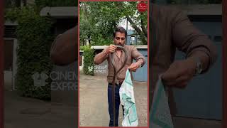 "Sonu Sood fearlessly snatches a snake with his bare hands." - Actor sonu |  #ViralVideo