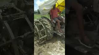 29 Year Old Messy Forguson Tractor Status #dehativlogvideo #tractor #messy #shorts #youtubeshorts