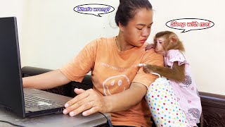 Monkey Lyly tossed and turned, unable to sleep because she lacked the warmth of her mother.