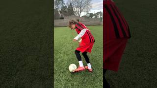 Which skillmove is the best⁉️🤯 #football #soccer #skills #fast